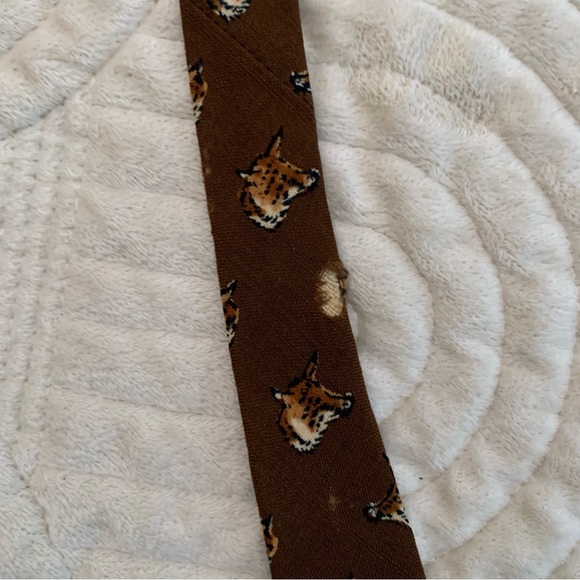 Vintage Brown Wool Animal Print Made in England Tie - Picture 3 of 14